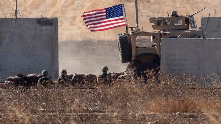 Американската армия бомбардира член на Ислямска държава в Афганистан предаде