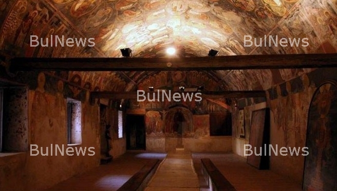 Държавата отпуска 300 хил. лв. за вековните стенописи в Бачковския манастир