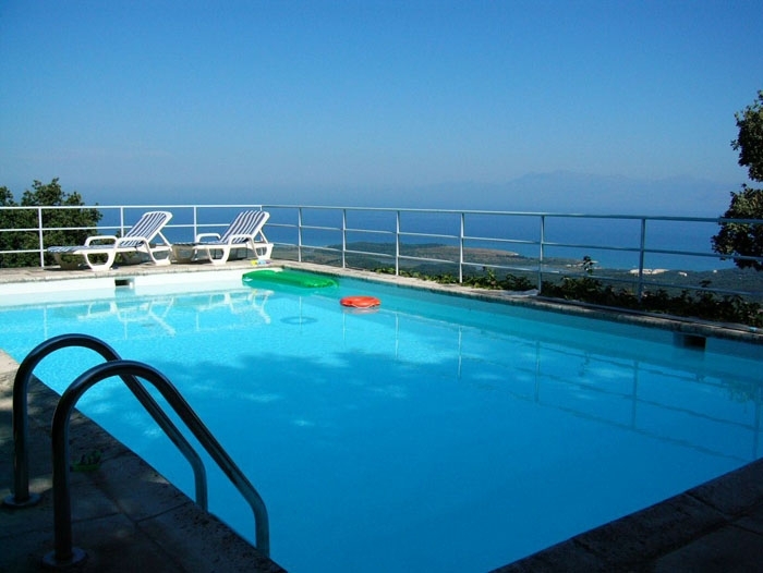 3 годишно дете е прието в Реанимацията на УМБАЛ Бургас след като е паднало