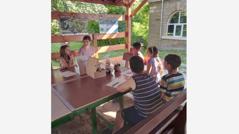 Успешно стартира тазгодишната детска лятна школа в село Ослен Криводол