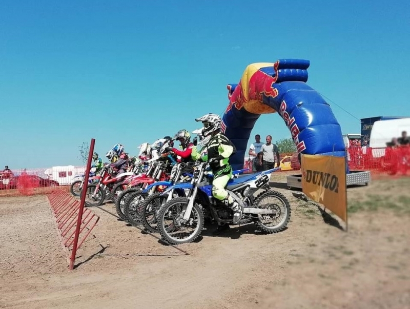 Йордан Йорданов с КТМ от домакините победи в клас МХ3