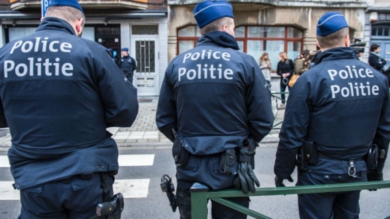 Полицията в седем държави проведе акция след като белгийската прокуратура погна
