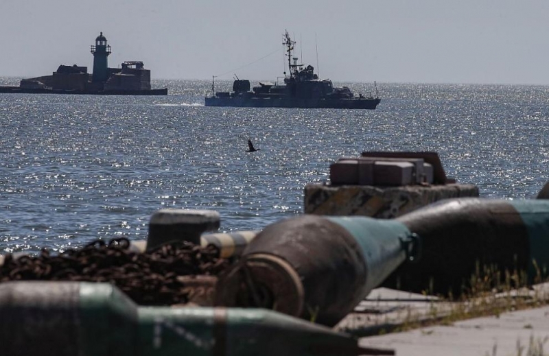 Украински безекипажни катери атакуваха рано тази сутрин руска военно морска база намираща се в