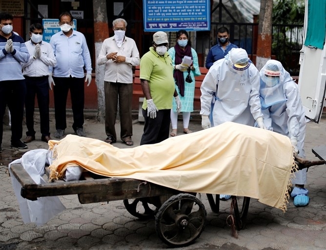 Индийското здравно министерство днес съобщи за рекорден ръст на случаите