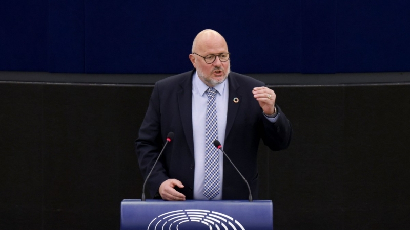 След отстраняването на Ева Кайли: Европейският парламент избра нов зам ...