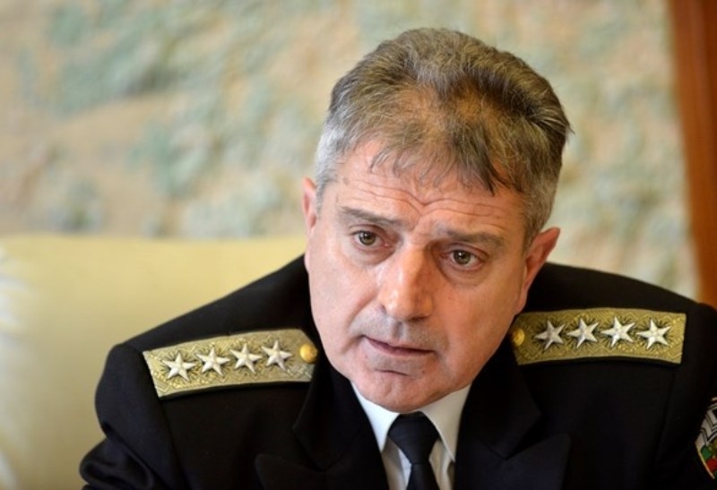 Началникът на отбраната адмирал Емил Ефтимов коментира, че за съжаление