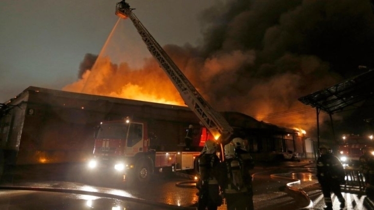 Пожар е горял в бившето ЦКС в Берковица съобщиха от