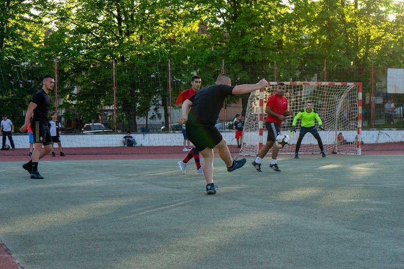 Отборите на Локо Футбол и на Кохонес гранде ще играят