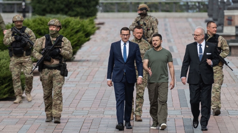 Добри и лоши новини за Украйна на днешната историческа среща