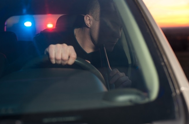 Ломската полиция е задържала пиян шофьор на ул Добруджа в