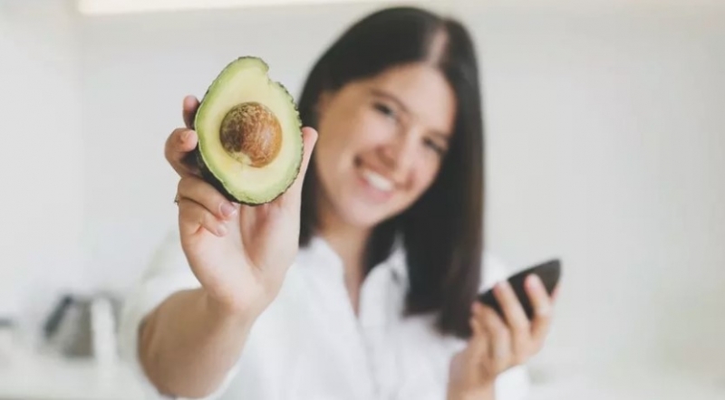 Авокадото е вкусно съчетава се добре с много храни и