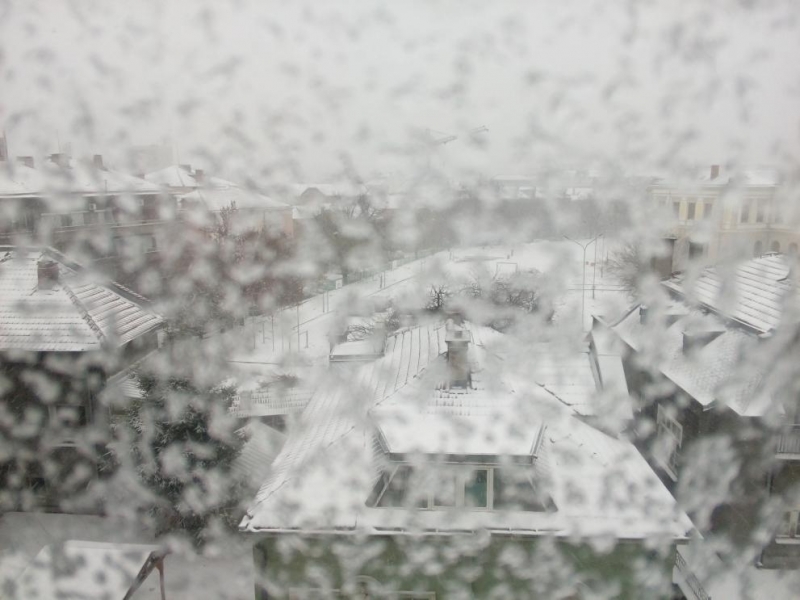 Зимната обстановка в Монтана остава усложнена В града падна най много