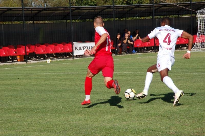 Отборите на Кариана Ерден и Черноморец Балчик завършиха наравно 0 0