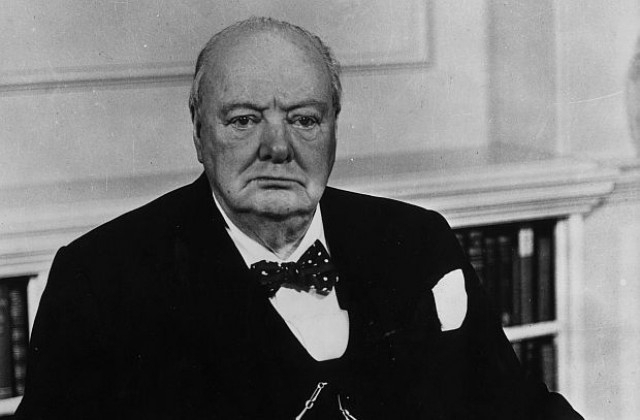Известна снимка на Уинстън Чърчил направена през 1941 г е
