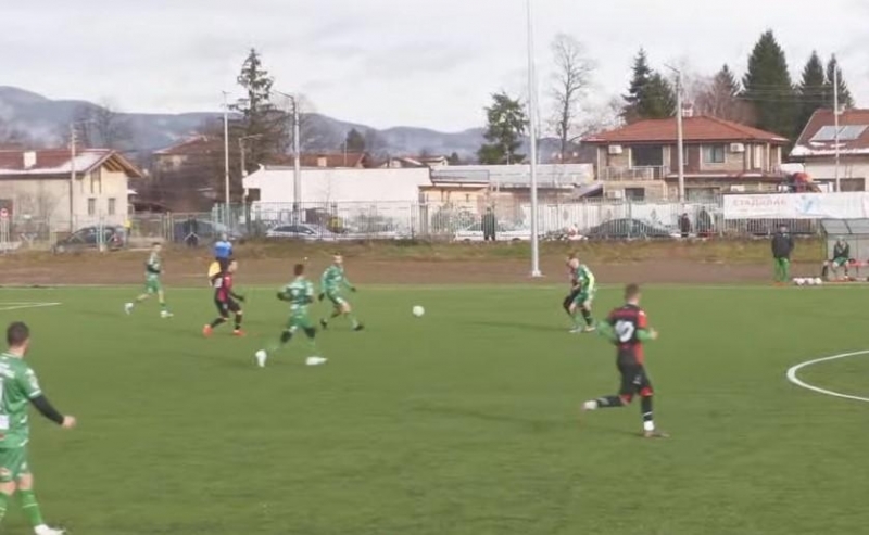 Отборът на Локомотив Мездра спечели срещу Балкан Ботевград с 2 3