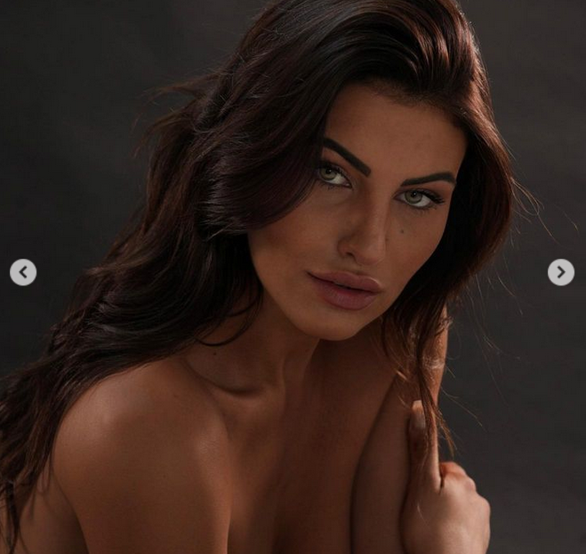 Каролина Страмаре има какво да покаже и не колебае да