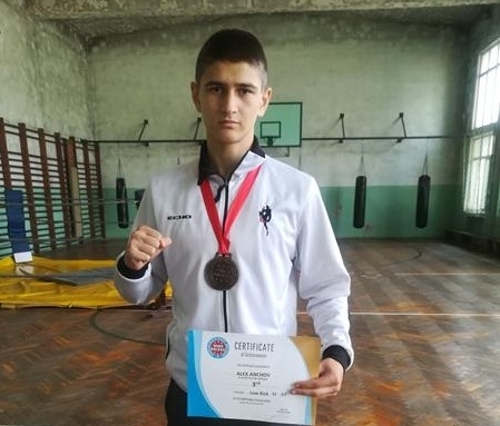Бронзов медал за България спечели на Балканското първенство по кик