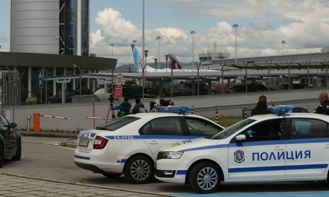 Граничен полицай е открит с огнестрелна рана в главата в