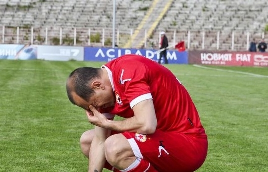 Личната банкерка завлякла футболната ни легенда Мартин Петров с близо