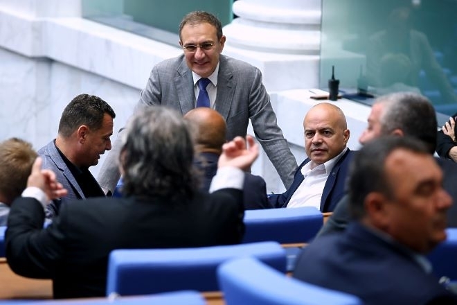 БСП решава на пленум с кого ще се обединява за предсрочните