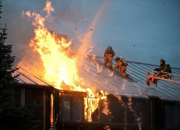 Пожар избухна в имот във Видин съобщиха от МВР Инцидентът е