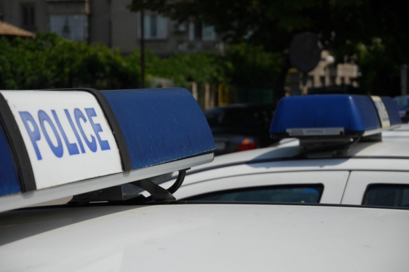 Катастрофа между лек автомобил и патрулка е станала в Ловеч