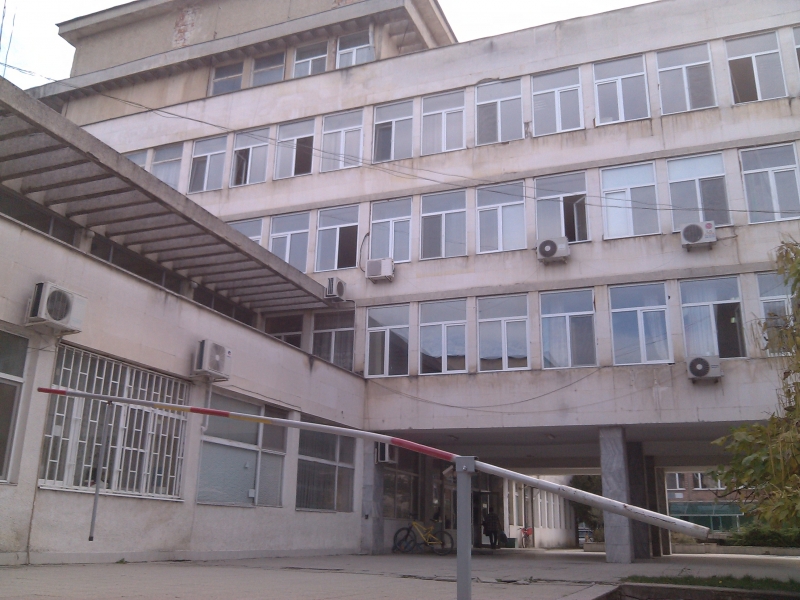 Делото за обявяване на бившата поликлиника на Монтана в несъстоятелност