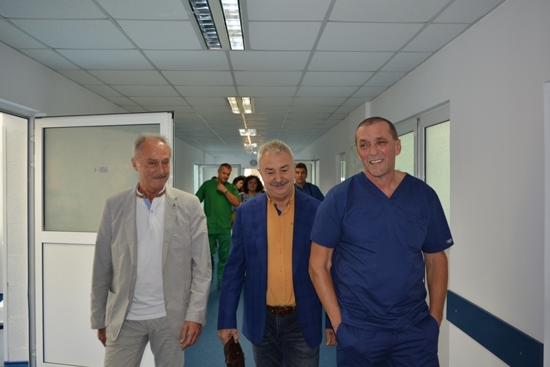 Четирите зали и останалите санитарни площи в хирургичното отделение на