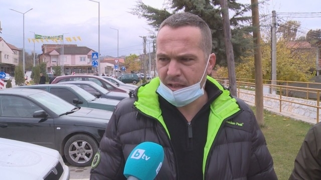 В последния момент млад мъж не се качва на изгорелия