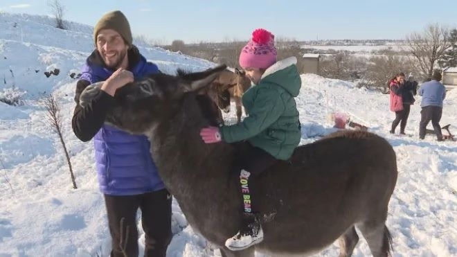 Шофьор на линейка от Врачанско има мечта да направи безплатна
