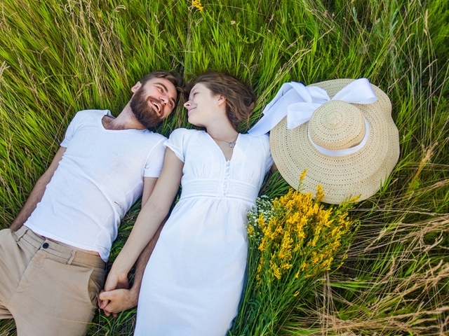 Когато обичаш някого казваш Обичам те Има връзки в които