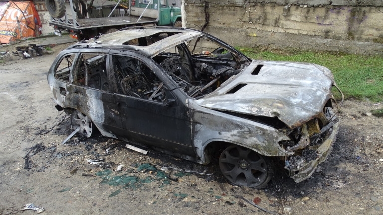 Кола изгоря в белослатинско село, съобщиха от пресцентъра на МВР