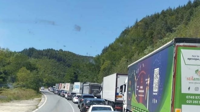 Верижна катастрофа с две жертви затвори Прохода на Републиката