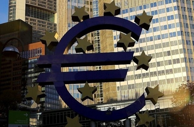 Прогнозите на частния сектор сочат че стагфлация в еврозоната е