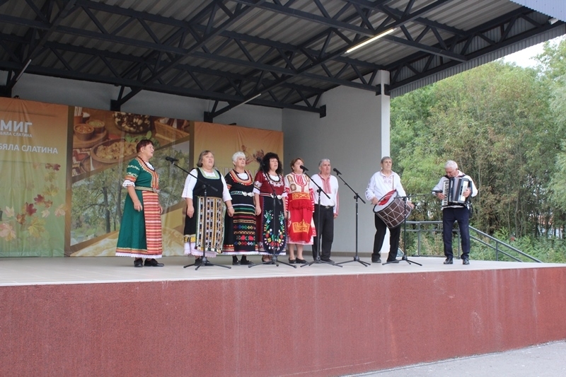 Традиционният песенен фестивал на Пенсионерските и клубовете на инвалида постави