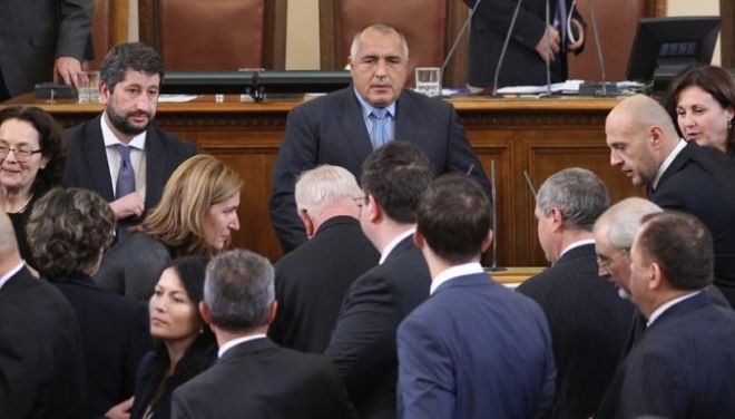 Предлагат олекотен режим за референдуми