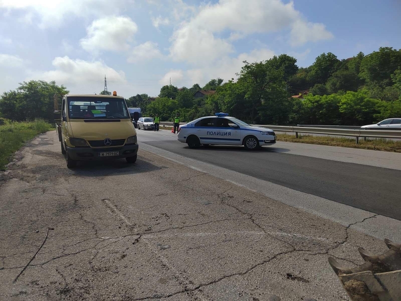 След като снощи катастрофа с ТИР затвори за часове международен