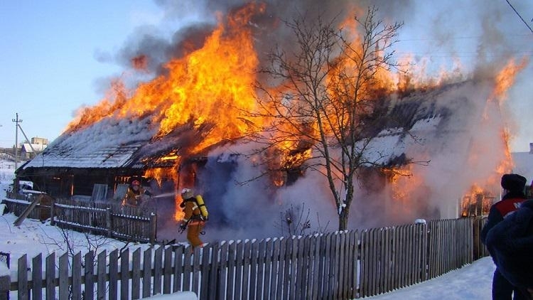 Голям пожар е бушувал в монтанското село Лютаджик вчера, съобщиха
