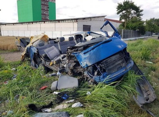 Тежко пътно произшествие е станало през нощта на неделя срещу