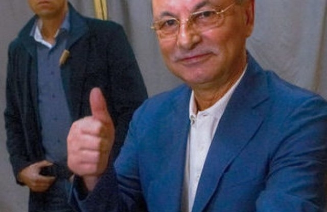 Ковачки победи Ахмед Доган в наддаването за студения резерв