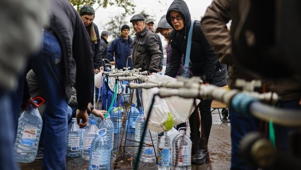 Възстановиха водоснабдяването в Киев но системата все още не работи