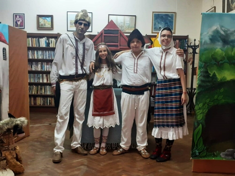 Петокласници от Студиото за кино и театър към Народно читалище