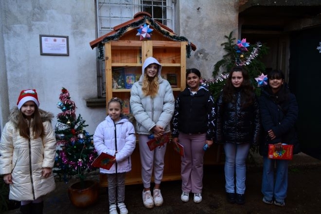 Читалището в Горно Церовене вече има и зелена библиотека Вътрешният