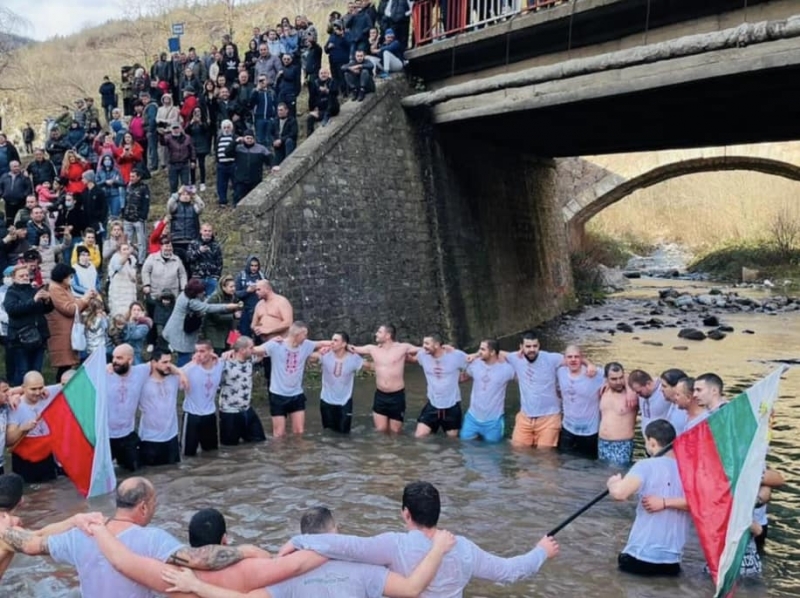С богата програма ще бъде отбелязан Йордановден във Враца съобщиха