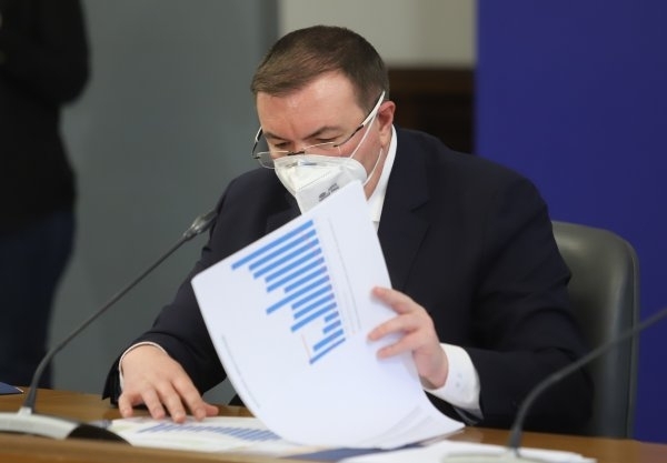 Българското правителство упорито отрича да има вина за малкия брой