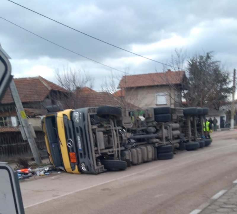 Цистерна се е преобърнала в Брегово научи агенция BulNews Пътният инцидент