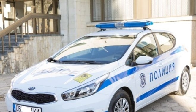 Издирват бандит срязал тръбата за питейна вода към дома на