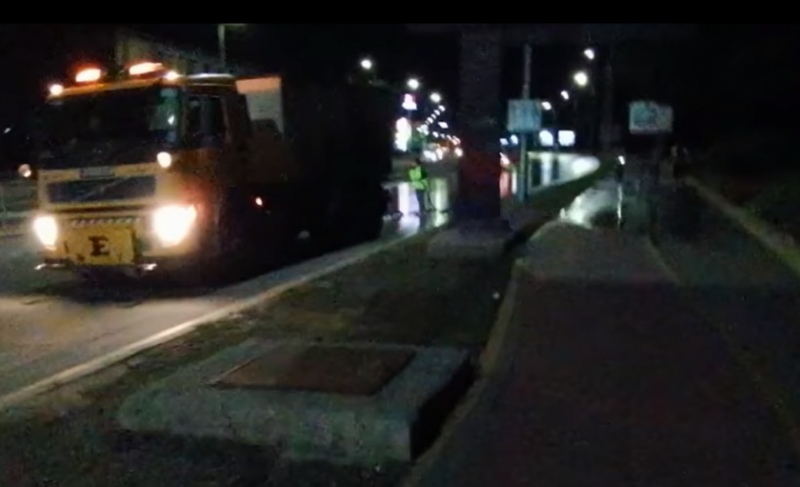 Мияч назначен от Столичната община да изкъпе улиците в града