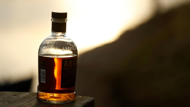 Криминално проявена врачанка е отмъкнала бутилка уиски от магазин във