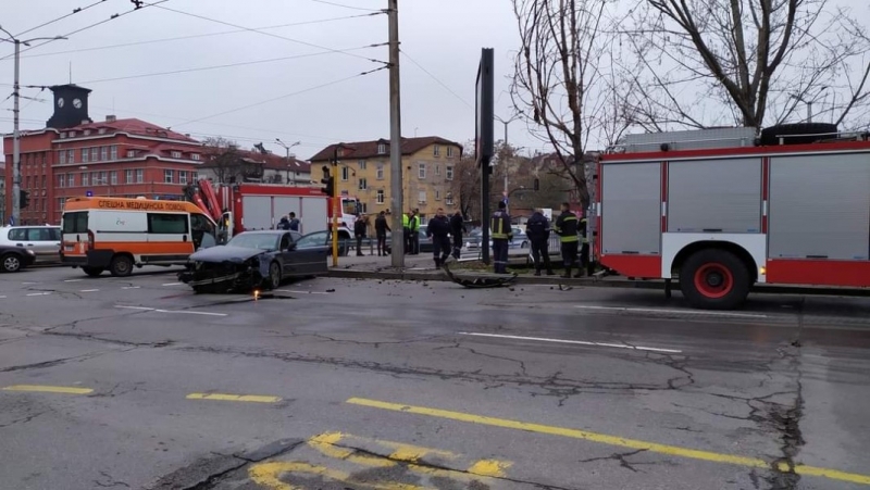 Мъж на видима възраст около 60 години бе тежко ранен